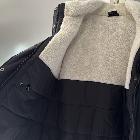 Winter jacket - Picture 2 of 4